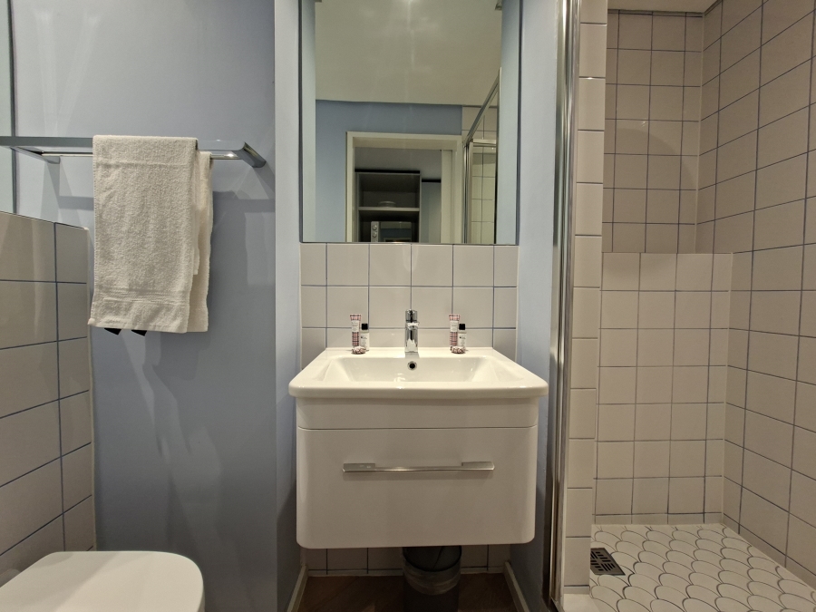 2 Bedroom Property for Sale in Cape Town City Centre Western Cape